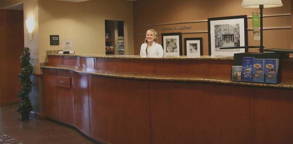 Hampton Inn & Suites By Hilton Manchester Bedford Dış mekan fotoğraf